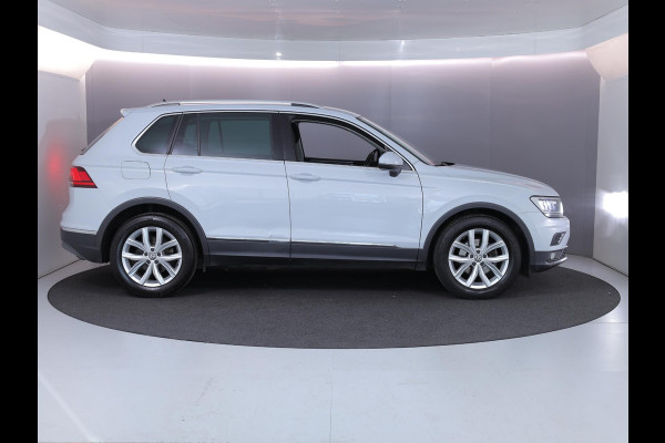 Volkswagen Tiguan 1.4 TSI ACT Highline 150pk DSG| digital display| Navi | 18'LM-velgen| extra getint glas
