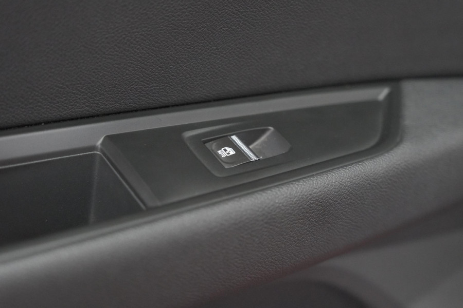 Renault Austral 1.2 E-Tech Full Hybrid 200 Techno | 1500 KG Trekgewicht | 360 Camera | Panoramadak | Adaptieve Cruise Control