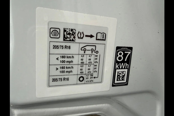 Renault Master E-Tech Chassis Cabine L3H1 met Ultra Light Citybox & dHollandia laadklep