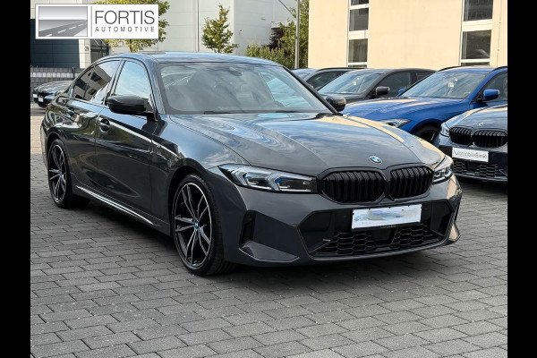 BMW 3 Serie 320d xDrive M-SPORT ** LED, NAVI+, HALF-LEDER, HuD, ACC, 19-inch LMV, DRAVIT GRAU ** 1e EIG - UNFALLFREI - BMW GAR ** ** INFORMEER OOK NAAR ONZE AANTREKKELIJKE FINANCIAL-LEASE TARIEVEN **