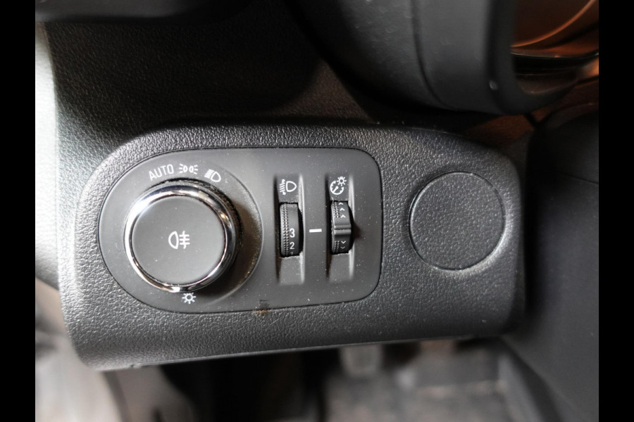 Opel Combo 102pk L1H1 Navi Apple Carplay/Android Auto Trekhaak Cruise Control Airco Parkeersensoren