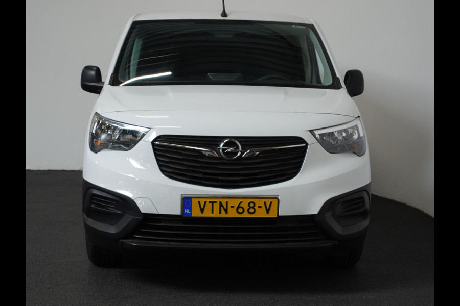Opel Combo 102pk L1H1 Navi Apple Carplay/Android Auto Trekhaak Cruise Control Airco Parkeersensoren