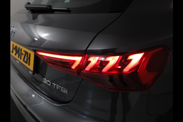 Audi A3 Sportback 30 TFSI S edition 110 pk S-tronic | Navigatie | Parkeersensoren achter | Apple Carplay/Android Auto | LED koplampen | S-Line |