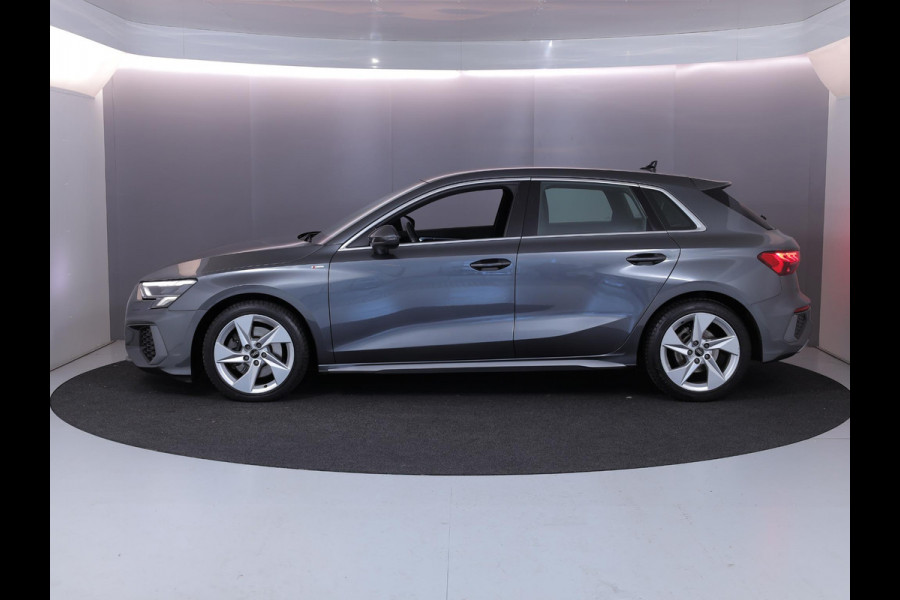 Audi A3 Sportback 30 TFSI S edition 110 pk S-tronic | Navigatie | Parkeersensoren achter | Apple Carplay/Android Auto | LED koplampen | S-Line |