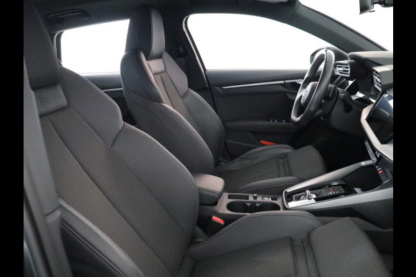 Audi A3 Sportback 30 TFSI S edition 110 pk S-tronic | Navigatie | Parkeersensoren achter | Apple Carplay/Android Auto | LED koplampen | S-Line |