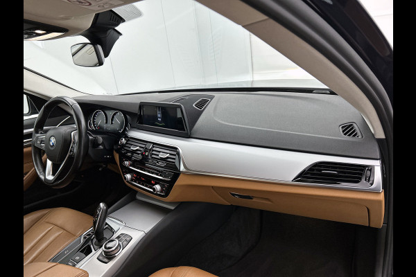 BMW 5 Serie 520d EDE Executive(Dealer OnderH, Navi, PDC V+A, Trekhaak, StoelV, Cruise Con, Etc)