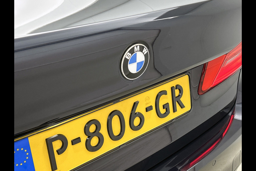 BMW 5 Serie 520d EDE Executive(Dealer OnderH, Navi, PDC V+A, Trekhaak, StoelV, Cruise Con, Etc)