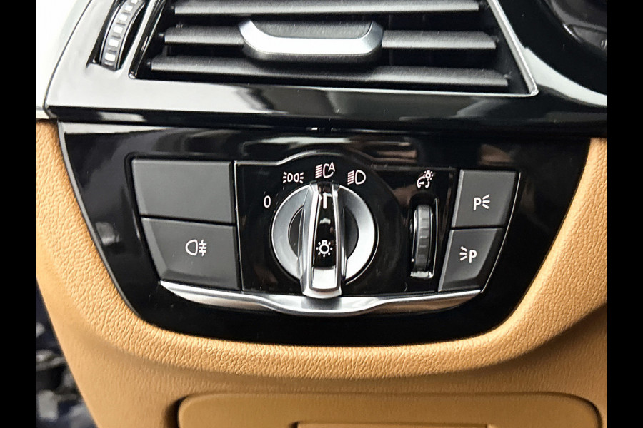 BMW 5 Serie 520d EDE Executive(Dealer OnderH, Navi, PDC V+A, Trekhaak, StoelV, Cruise Con, Etc)