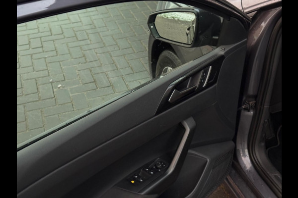 Volkswagen Polo 1.0 TSI Life GARANTIE NAVI APPLE CARPLAY ECC SPORTVELGEN