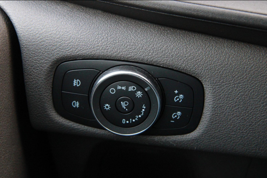 Ford Transit Custom 300 2.0 TDCI L2H1 Trend / Camera / Sync 3 / Dealer onderhouden