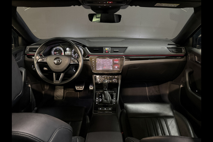Škoda Superb Combi 2.0 TDI 190PK 4x4 Laurin & Klement Business | Panoramadak | Leder | Trekhaak | Canton | Adaptive cruise