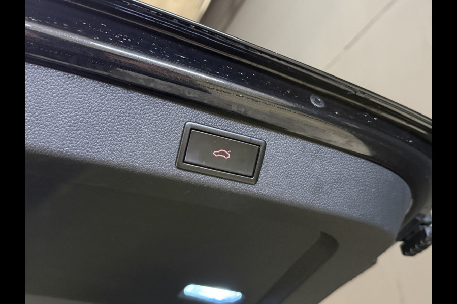 Škoda Superb Combi 2.0 TDI 190PK 4x4 Laurin & Klement Business | Panoramadak | Leder | Trekhaak | Canton | Adaptive cruise