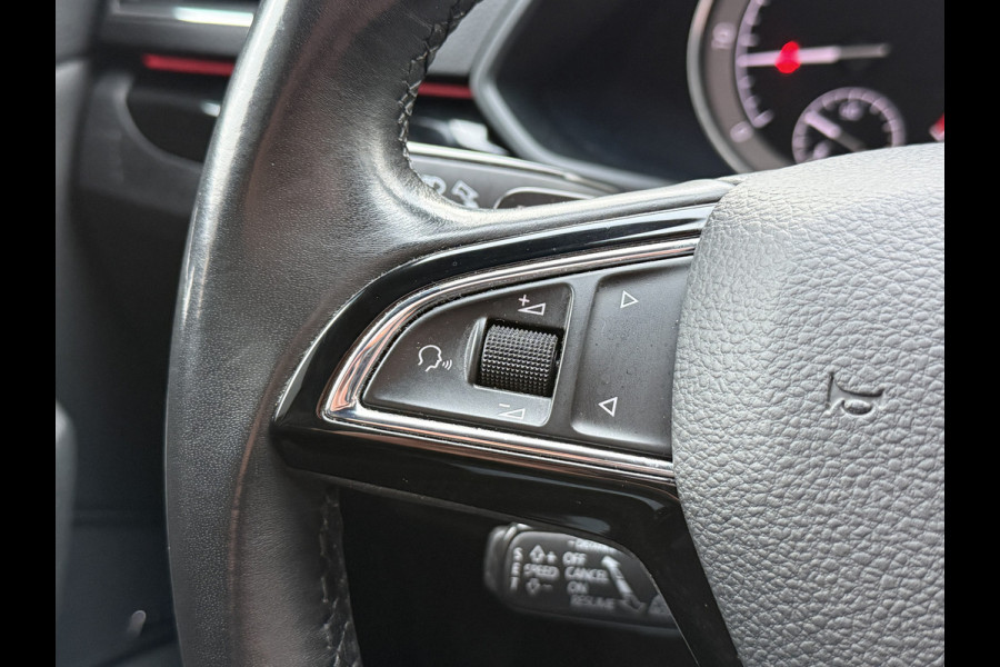 Škoda Superb Combi 2.0 TDI 190PK 4x4 Laurin & Klement Business | Panoramadak | Leder | Trekhaak | Canton | Adaptive cruise