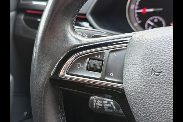 Škoda Superb Combi 2.0 TDI 190PK 4x4 Laurin & Klement Business | Panoramadak | Leder | Trekhaak | Canton | Adaptive cruise
