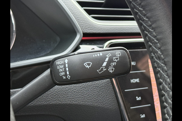 Škoda Superb Combi 2.0 TDI 190PK 4x4 Laurin & Klement Business | Panoramadak | Leder | Trekhaak | Canton | Adaptive cruise