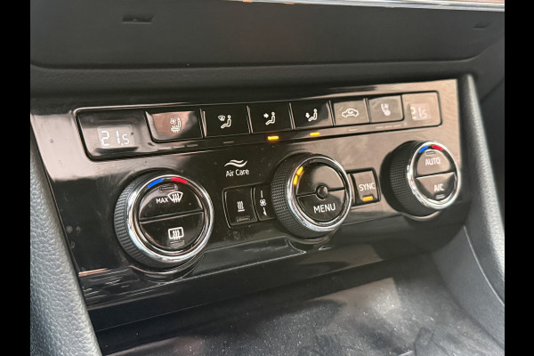 Škoda Superb Combi 2.0 TDI 190PK 4x4 Laurin & Klement Business | Panoramadak | Leder | Trekhaak | Canton | Adaptive cruise