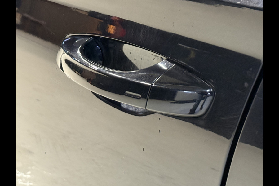 Škoda Superb Combi 2.0 TDI 190PK 4x4 Laurin & Klement Business | Panoramadak | Leder | Trekhaak | Canton | Adaptive cruise