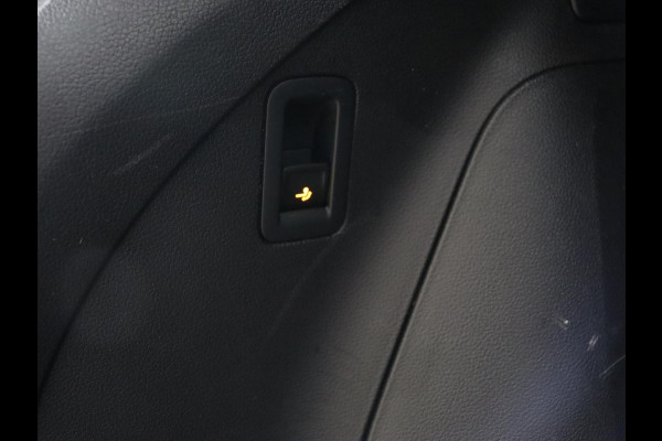 Volkswagen Tiguan 1.4 TSI eHybrid R Line | Panoramadak | Head-Up | Trekhaak | Stoelverwarming | Camera | Park Assist | Carplay | Matrix LED | Navigatie | Stuurverwarming | PHEV | Plug In