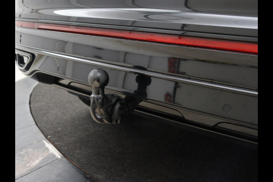 Volkswagen Tiguan 1.4 TSI eHybrid R Line | Panoramadak | Head-Up | Trekhaak | Stoelverwarming | Camera | Park Assist | Carplay | Matrix LED | Navigatie | Stuurverwarming | PHEV | Plug In