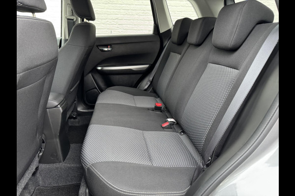 Suzuki Vitara 1.5 Hybrid Select Fabrieksgarantie Adaptive cruise Climate control Navigatie Stoelverwarming Achteruitrijcamera