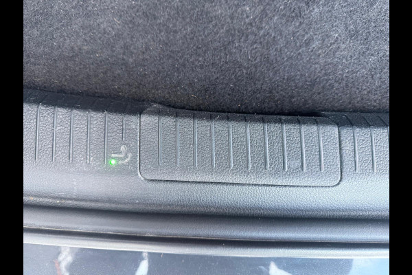 Volkswagen Golf 2.0 TDI Highline | Airco | Cruise | Trekhaak