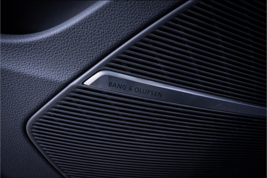 Audi Q7 60 TFSI e quattro Pro Line S Competition - Panorama | RS Seats | Luchtvering | B&O | Stoelkoeling & Massage | Elek Trekhaak