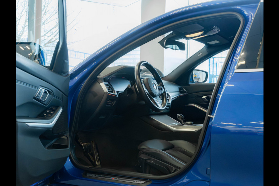 BMW 3-serie 320i M-Sport - Camera - Hifi - 19 inch - Live Cockpit Prof
