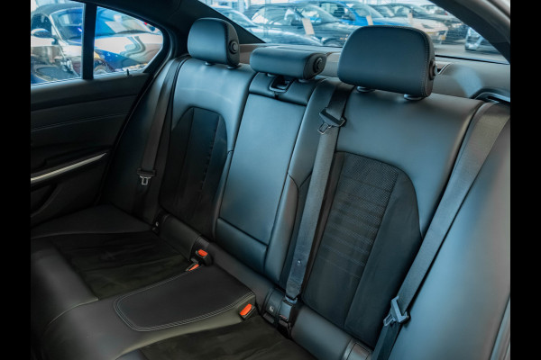 BMW 3-serie 320i M-Sport - Camera - Hifi - 19 inch - Live Cockpit Prof