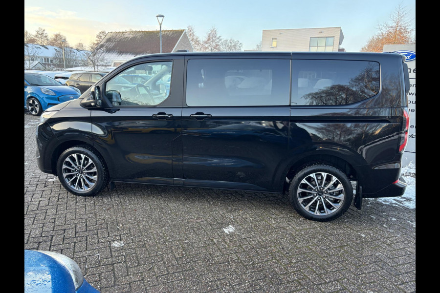Ford Transit Custom Tourneo 340 2.5 PHEV L1H1 Titanium X | SCI | 233pk | Ergonomische Lederen Stoelen | Elektrische schuifdeuren links en rechts | Prijs is incl. BTW/BPM | Stuur/Stoelverwarming | Trekhaak Wegklapbaar | B&O Play | Verlengde Fabrieksgarantie tot 05-2029