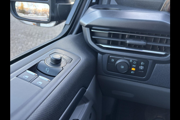 Ford Transit Custom Tourneo 340 2.5 PHEV L1H1 Titanium X | SCI | 233pk | Ergonomische Lederen Stoelen | Elektrische schuifdeuren links en rechts | Prijs is incl. BTW/BPM | Stuur/Stoelverwarming | Trekhaak Wegklapbaar | B&O Play | Verlengde Fabrieksgarantie tot 05-2029
