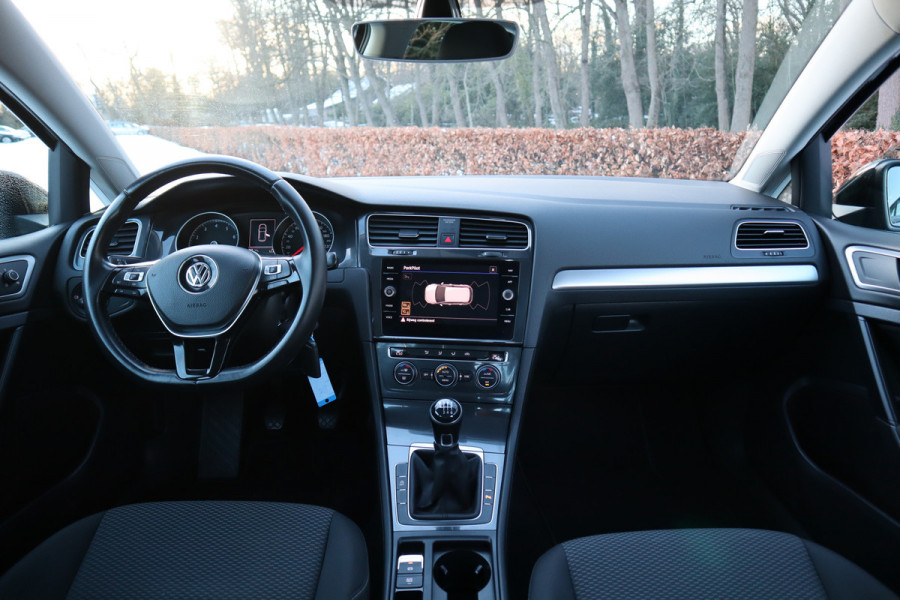 Volkswagen Golf 1.0 TSI Comfortline Business | Camera | Carplay | ACC |