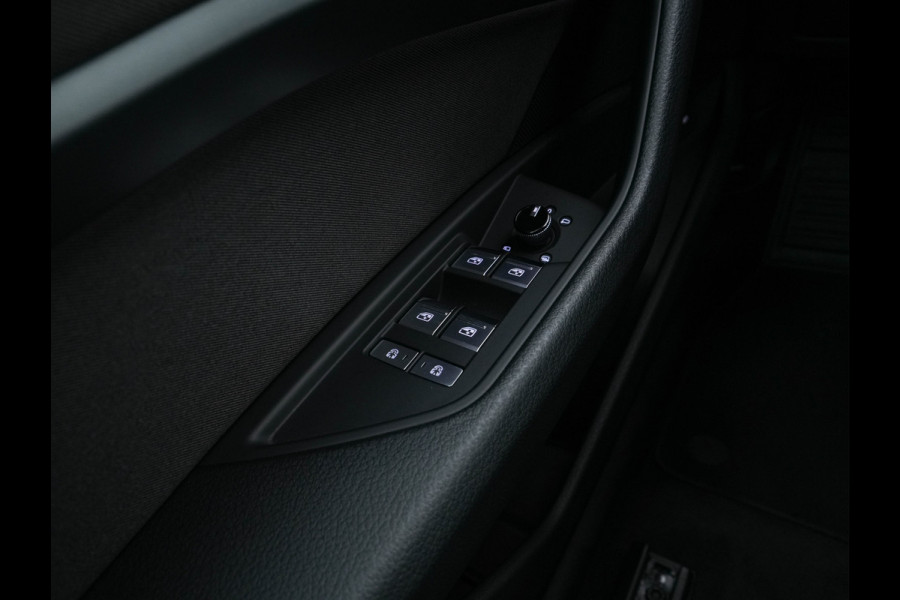 Audi e-tron 50 Quattro Launch edition 71 kWh (⚠️) [ 3-Fase ] {SOH-100%} (INCL-BTW) Aut. *FULL-LED | DIGI-COCKPIT | NAVI-FULLMAP | HEATED-COMFORTSEATS | KEYLESS | AUDI-SOUND | SHIFT-PADDLES | ECC | PDC | CRUISE | 20''ALU*