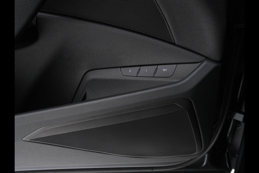 Audi e-tron 50 Quattro Launch edition 71 kWh (⚠️) [ 3-Fase ] {SOH-100%} (INCL-BTW) Aut. *FULL-LED | DIGI-COCKPIT | NAVI-FULLMAP | HEATED-COMFORTSEATS | KEYLESS | AUDI-SOUND | SHIFT-PADDLES | ECC | PDC | CRUISE | 20''ALU*