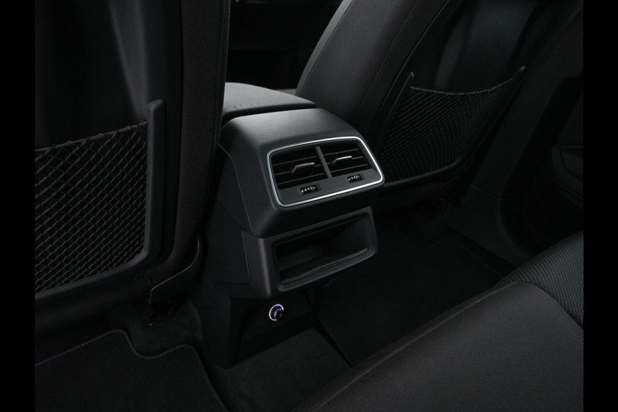 Audi e-tron 50 Quattro Launch edition 71 kWh (⚠️) [ 3-Fase ] {SOH-100%} (INCL-BTW) Aut. *FULL-LED | DIGI-COCKPIT | NAVI-FULLMAP | HEATED-COMFORTSEATS | KEYLESS | AUDI-SOUND | SHIFT-PADDLES | ECC | PDC | CRUISE | 20''ALU*