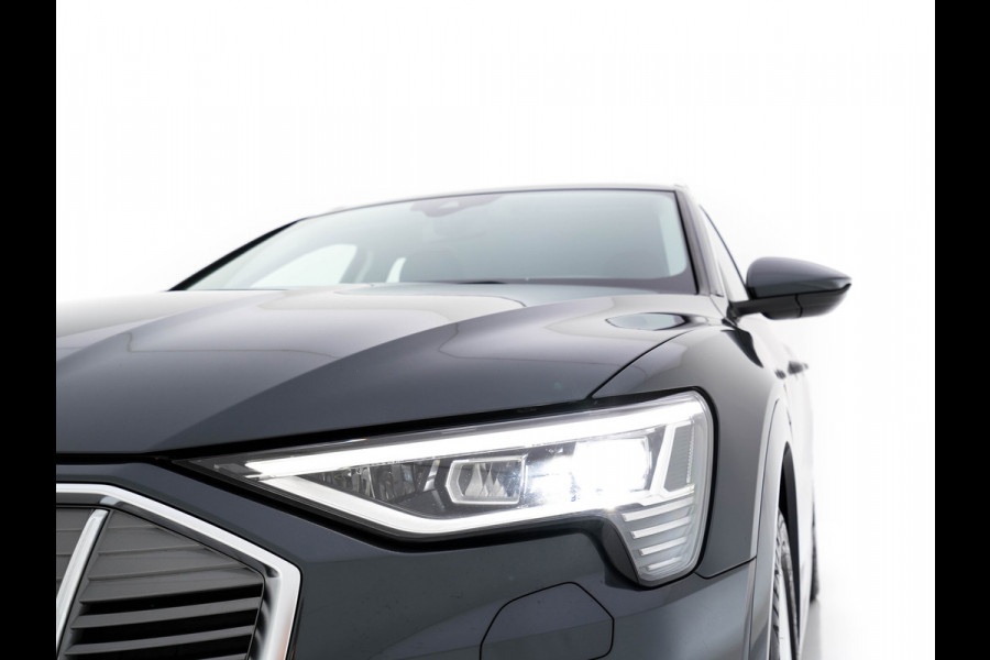 Audi e-tron 50 Quattro Launch edition 71 kWh (⚠️) [ 3-Fase ] {SOH-100%} (INCL-BTW) Aut. *FULL-LED | DIGI-COCKPIT | NAVI-FULLMAP | HEATED-COMFORTSEATS | KEYLESS | AUDI-SOUND | SHIFT-PADDLES | ECC | PDC | CRUISE | 20''ALU*