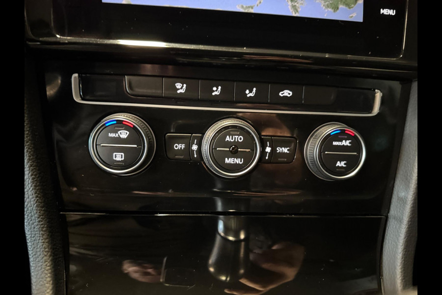 Volkswagen Golf 1.0 TSI Comfortline 85 KW 6 bak Navigatie Cruise control