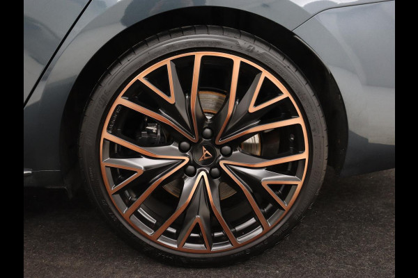 CUPRA Leon 2.0 TSI Cup 4-DRIVE | 310pk | Trekhaak | Stoel & stuurverwarming | Carplay | Leder | Adaptive cruise | 19'' | CUP Sportstoelen | Navigatie | Full LED | Beats Pack | Keyless | Sfeerverlichting