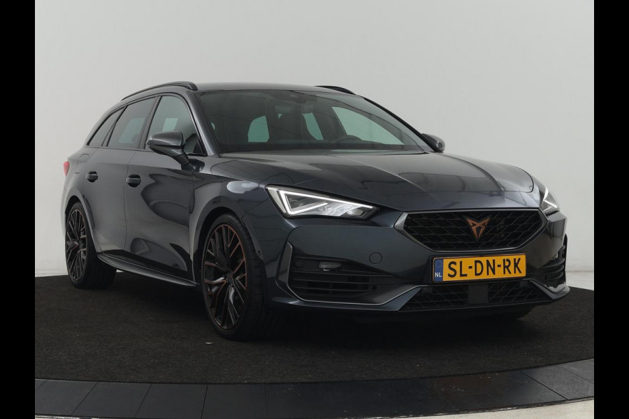 CUPRA Leon 2.0 TSI Cup 4-DRIVE | 310pk | Trekhaak | Stoel & stuurverwarming | Carplay | Leder | Adaptive cruise | 19'' | CUP Sportstoelen | Navigatie | Full LED | Beats Pack | Keyless | Sfeerverlichting