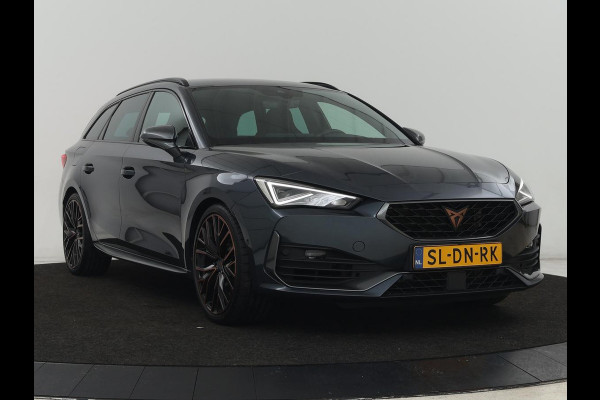 CUPRA Leon 2.0 TSI Cup 4-DRIVE | 310pk | Trekhaak | Stoel & stuurverwarming | Carplay | Leder | Adaptive cruise | 19'' | CUP Sportstoelen | Navigatie | Full LED | Beats Pack | Keyless | Sfeerverlichting