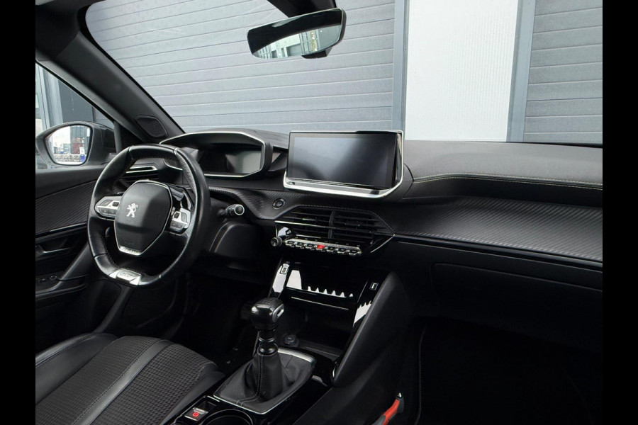 Peugeot 2008 1.2 PureTech GT-Line / 2020 / CAM / 3D COCKPIT