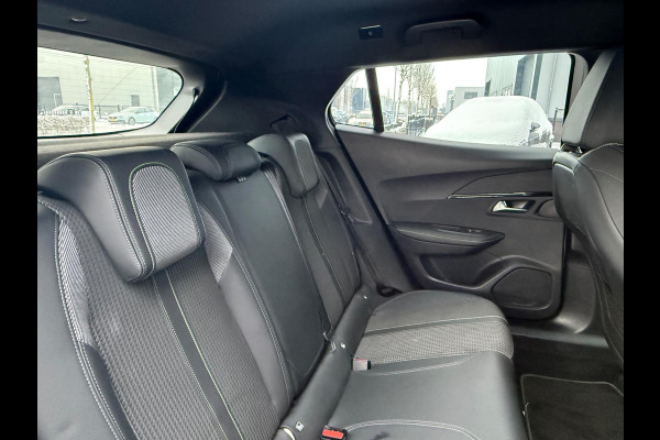 Peugeot 2008 1.2 PureTech GT-Line / 2020 / CAM / 3D COCKPIT