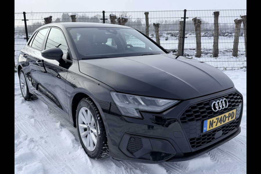 Audi A3 Sportback 30 TFSI Pro Line | 1e eigenaar | Trekhaak | Carplay | Stoelverwarming | Camera |