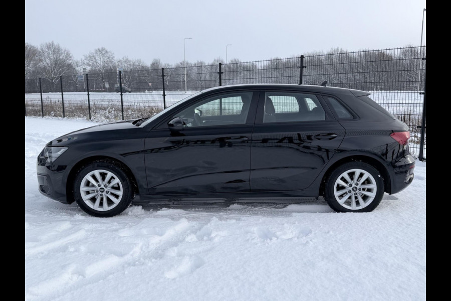 Audi A3 Sportback 30 TFSI Pro Line | 1e eigenaar | Trekhaak | Carplay | Stoelverwarming | Camera |