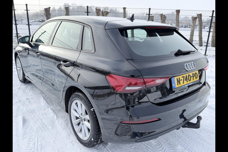 Audi A3 Sportback 30 TFSI Pro Line | 1e eigenaar | Trekhaak | Carplay | Stoelverwarming | Camera |