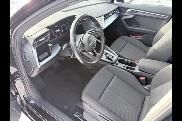 Audi A3 Sportback 30 TFSI Pro Line | 1e eigenaar | Trekhaak | Carplay | Stoelverwarming | Camera |