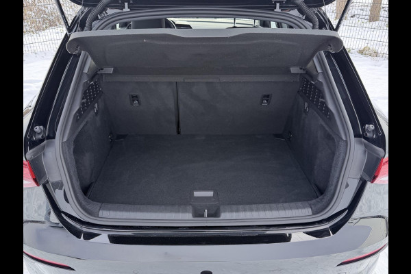 Audi A3 Sportback 30 TFSI Pro Line | 1e eigenaar | Trekhaak | Carplay | Stoelverwarming | Camera |