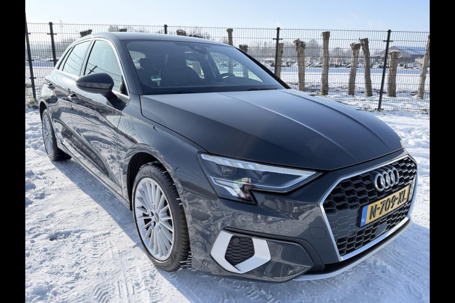 Audi A3 Sportback 30 TFSI Advanced edition | Sport Stoelen | Carplay | PDC | 1e Eigenaar