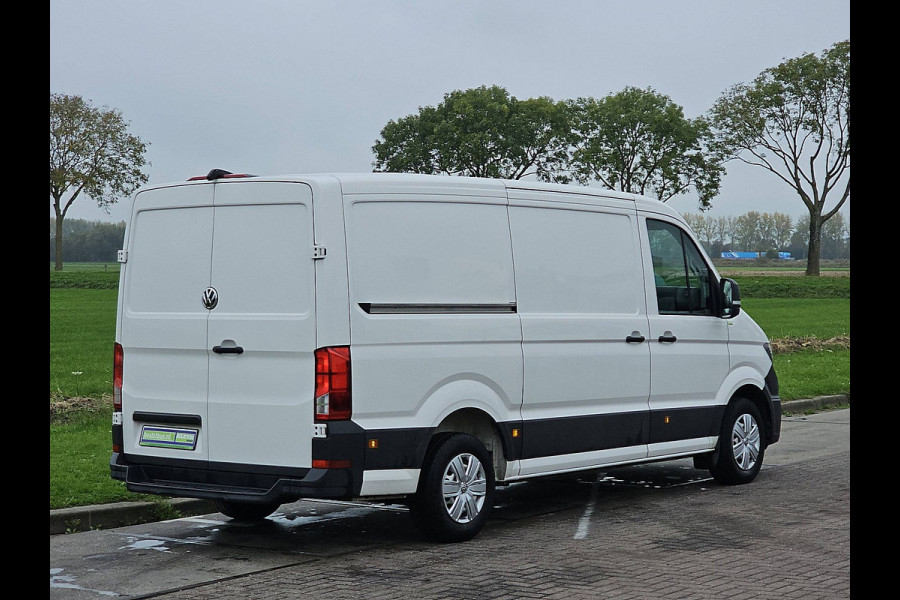 Volkswagen Crafter 35 2.0 TDI L3H2 Navi Apple Carplay Airco 3 Zits MF-Stuur PDC Euro6 140 PK!