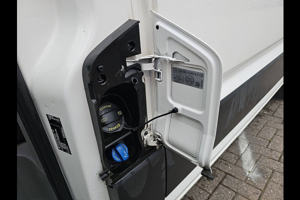 Volkswagen Crafter 35 2.0 TDI L3H2 Navi Apple Carplay Airco 3 Zits MF-Stuur PDC Euro6 140 PK!