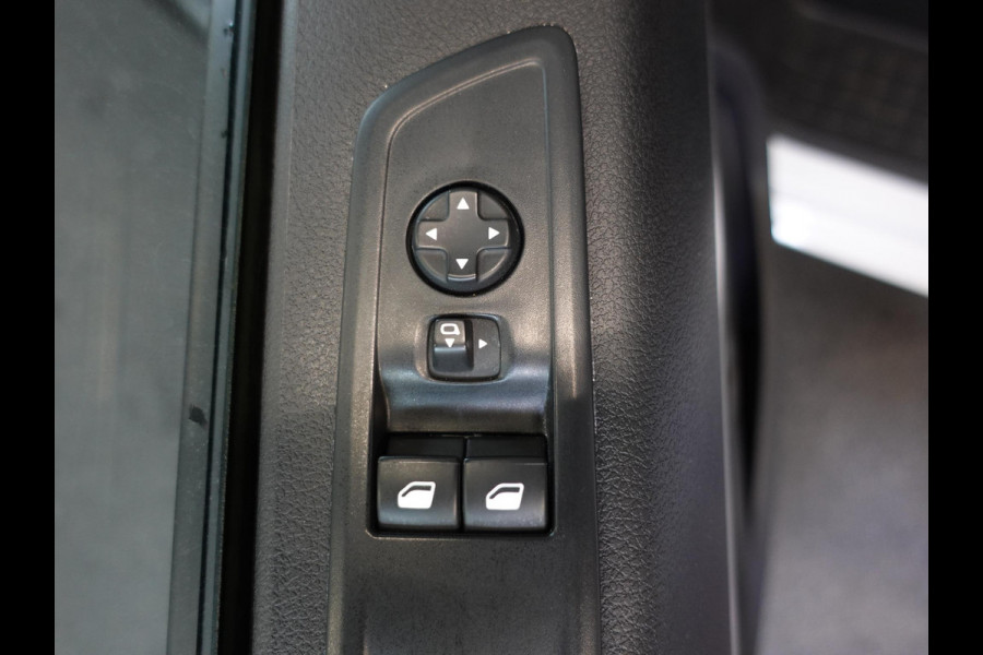Opel Vivaro 2.0 CDTI L3H1 Dubbele Cabine Edition Airco Navigatie Parkeersensoren Trekhaak